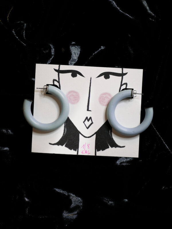 Mini créoles | Plastique bleu – Image 2
