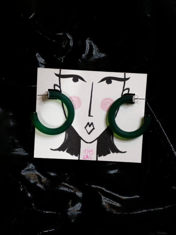 Mini créoles | Résine verte – Image 2