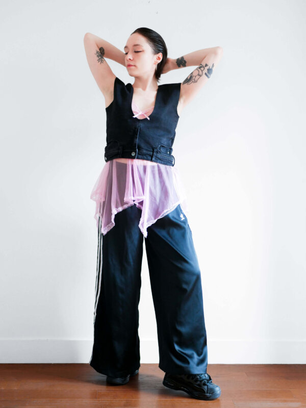 M | Jean noir - Manches courtes – Image 3