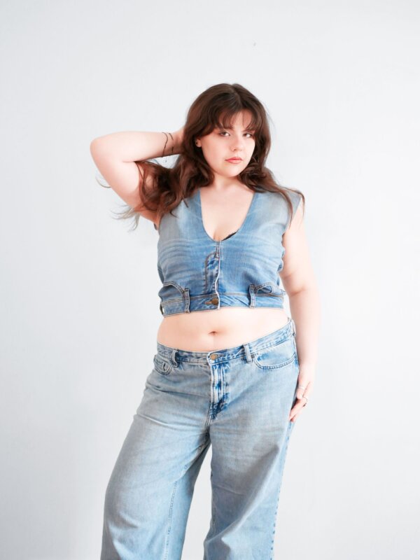 L | Jean clair - Manches courtes – Image 3
